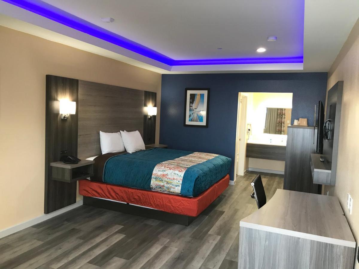 Scottish Inn & Suites Houston Willowbrook Exteriör bild